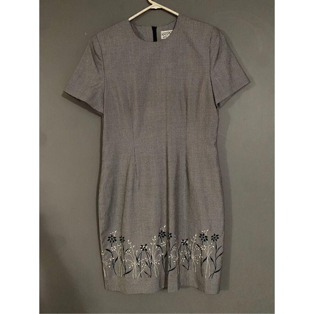 Kasper A.S.L Women's Dress  Short Sleeve Embroidered Flower Design Size 10P